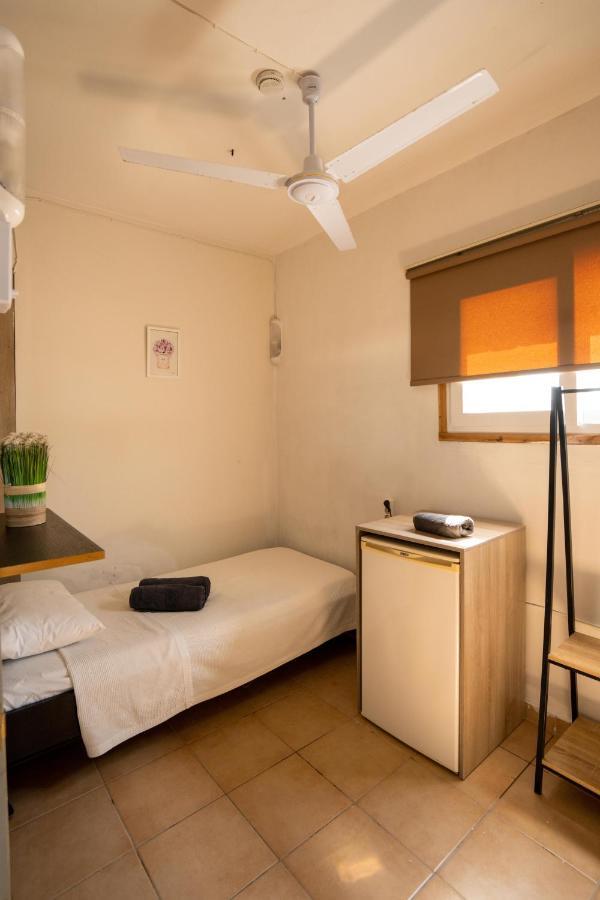 Tigaki Mall Hostel Экстерьер фото